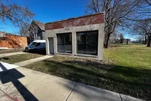 1209 S 5th Ave, Maywood, IL 60153 - Photo 1