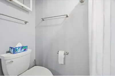 895 Garfield Avenue, Libertyville, IL 60048 - Photo 15