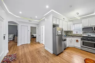 4321 N Drake Ave, Chicago, IL 60618 - Photo 9