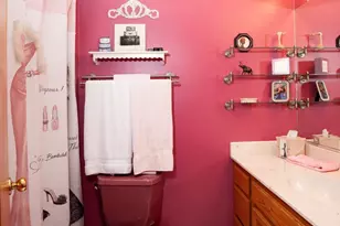 9430 S 69th Ave, Oak Lawn, IL 60453 - Photo 7
