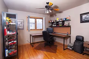 9430 S 69th Ave, Oak Lawn, IL 60453 - Photo 9