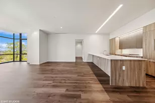61 E Banks St, Chicago, IL 60610 - Photo 5