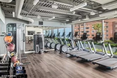 61 E Banks Street #501, Chicago, IL 60610 - Photo 17