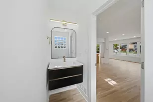 9356 S Oglesby Ave, Chicago, IL 60617 - Photo 13