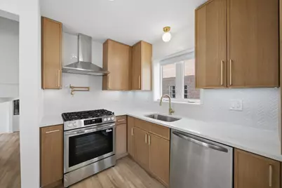 9356 S Oglesby Avenue, Chicago, IL 60617 - Photo 9