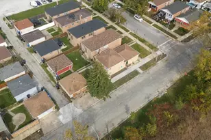9356 S Oglesby Ave, Chicago, IL 60617 - Photo 21