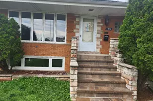 7810 Mayfield Ave S, Burbank, IL 60459 - Photo 1