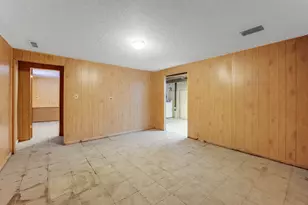 1830 N Neva Ave, Chicago, IL 60707 - Photo 17