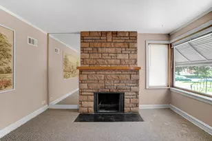 1830 N Neva Ave, Chicago, IL 60707 - Photo 5