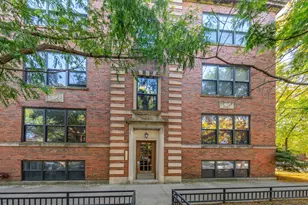 1969 W Cullom Ave, Chicago, IL 60613 - Photo 1