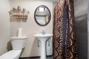 10050 WestManor Dr, Franklin Park, IL 60131 - Photo 23