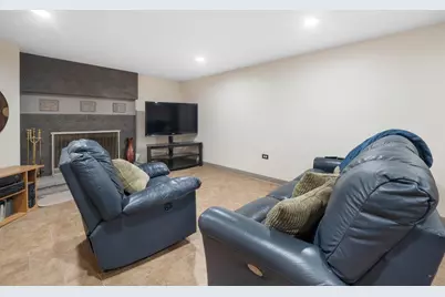 10050 Westmanor Drive, Franklin Park, IL 60131 - Photo 17