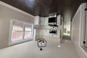 1640 Elmwood Ave, Berwyn, IL 60402 - Photo 7
