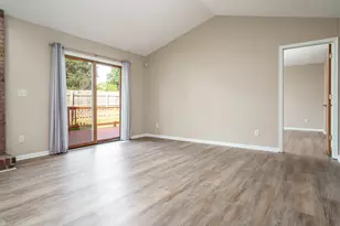 2129 Ivanelle Rd, Rockford, IL 61108 - Photo 19