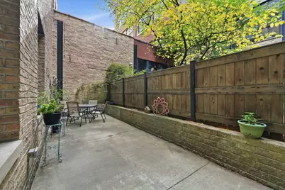 226 N Clinton Street #101, Chicago, IL 60661 - Photo 19