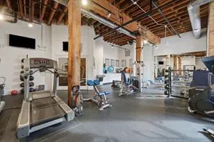 226 N Clinton St, Chicago, IL 60661 - Photo 27