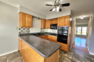 6831 W 64th St, Chicago, IL 60638 - Photo 5