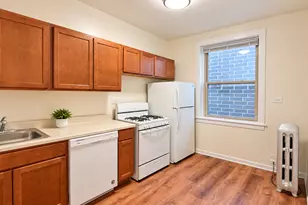 2480 N Lincoln Ave, Chicago, IL 60614 - Photo 5