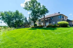 360 Ambria Dr, Mundelein, IL 60060 - Photo 39