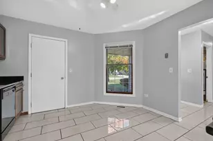 1840 Shetland Dr, Wheaton, IL 60189 - Photo 11