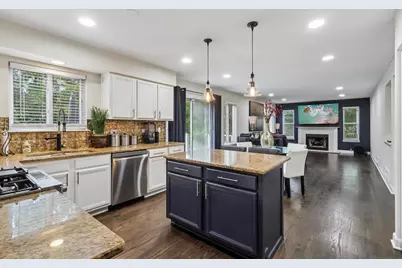18106 W Hampshire Drive, Gurnee, IL 60031 - Photo 13