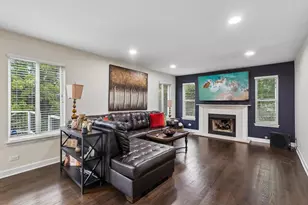 18106 W Hampshire Dr, Gurnee, IL 60031 - Photo 3