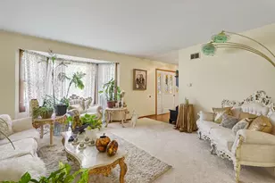 2421 Mallard Dr, Lindenhurst, IL 60046 - Photo 11