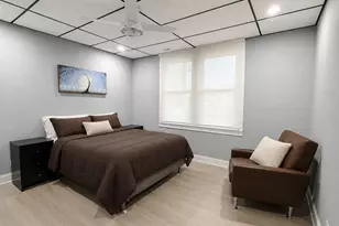 1812 W Erie St, Chicago, IL 60622 - Photo 19