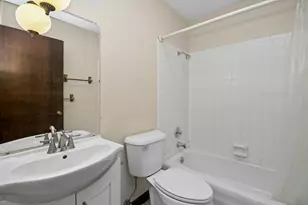 25 Briarcliff Ln, Bourbonnais, IL 60914 - Photo 15