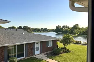 935 Shattuck Ln, Schaumburg, IL 60194 - Photo 7
