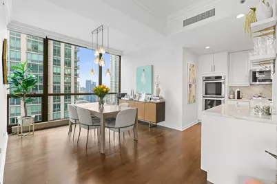 21 E Huron Street #2102, Chicago, IL 60611 - Photo 7