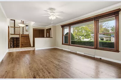 770 S Stuart Avenue, Elmhurst, IL 60126 - Photo 3