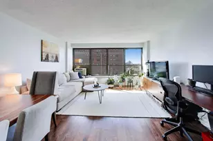 2930 N Sheridan Rd, Chicago, IL 60657 - Photo 5