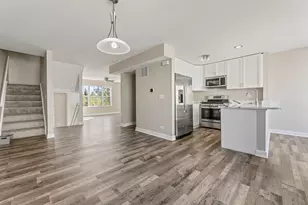 34298 Barberry Rd, Round Lake, IL 60073 - Photo 9