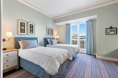 11 E Walton Street #3202, Chicago, IL 60611 - Photo 25