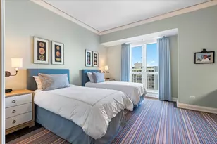11 E Walton St, Chicago, IL 60611 - Photo 25