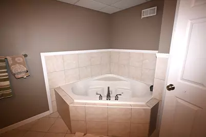 104 Brenyn Court, East Peoria, IL 61611 - Photo 41