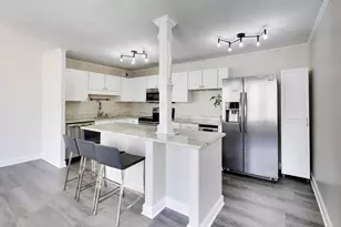71 E Division St, Chicago, IL 60610 - Photo 7