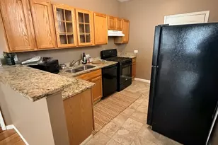 1940 E 72nd Pl, Chicago, IL 60649 - Photo 7