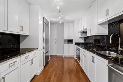 1630 Sheridan Road #10-J, Wilmette, IL 60091 - Photo 9