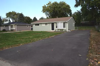 2408 Driftwood Drive, Holiday Hills, IL 60051 - Photo 3