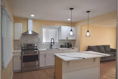 2408 Driftwood Drive, Holiday Hills, IL 60051 - Photo 11