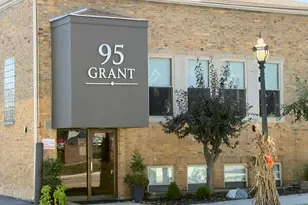 95 Grant St, Crystal Lake, IL 60014 - Photo 1