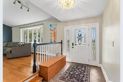 1302 E Greenwood Drive, Mount Prospect, IL 60056 - Photo 7