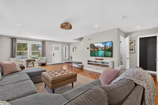 611 Walnut Ave, Maple Park, IL 60151 - Photo 3