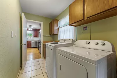 212 Wellington Avenue, Elk Grove Village, IL 60007 - Photo 23