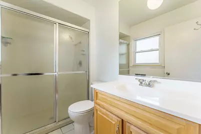 212 Wellington Avenue, Elk Grove Village, IL 60007 - Photo 15