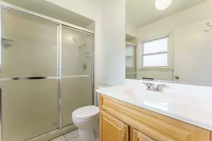 212 Wellington Ave, Elk Grove Village, IL 60007 - Photo 15