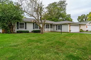 212 Wellington Ave, Elk Grove Village, IL 60007 - Photo 27