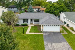 212 Wellington Ave, Elk Grove Village, IL 60007 - Photo 31